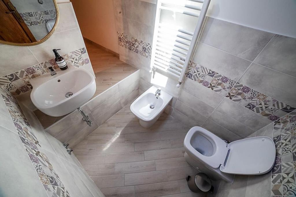 Appartamento Elegante E Moderno A 100 M Dal Duomo LʼAquila Kültér fotó