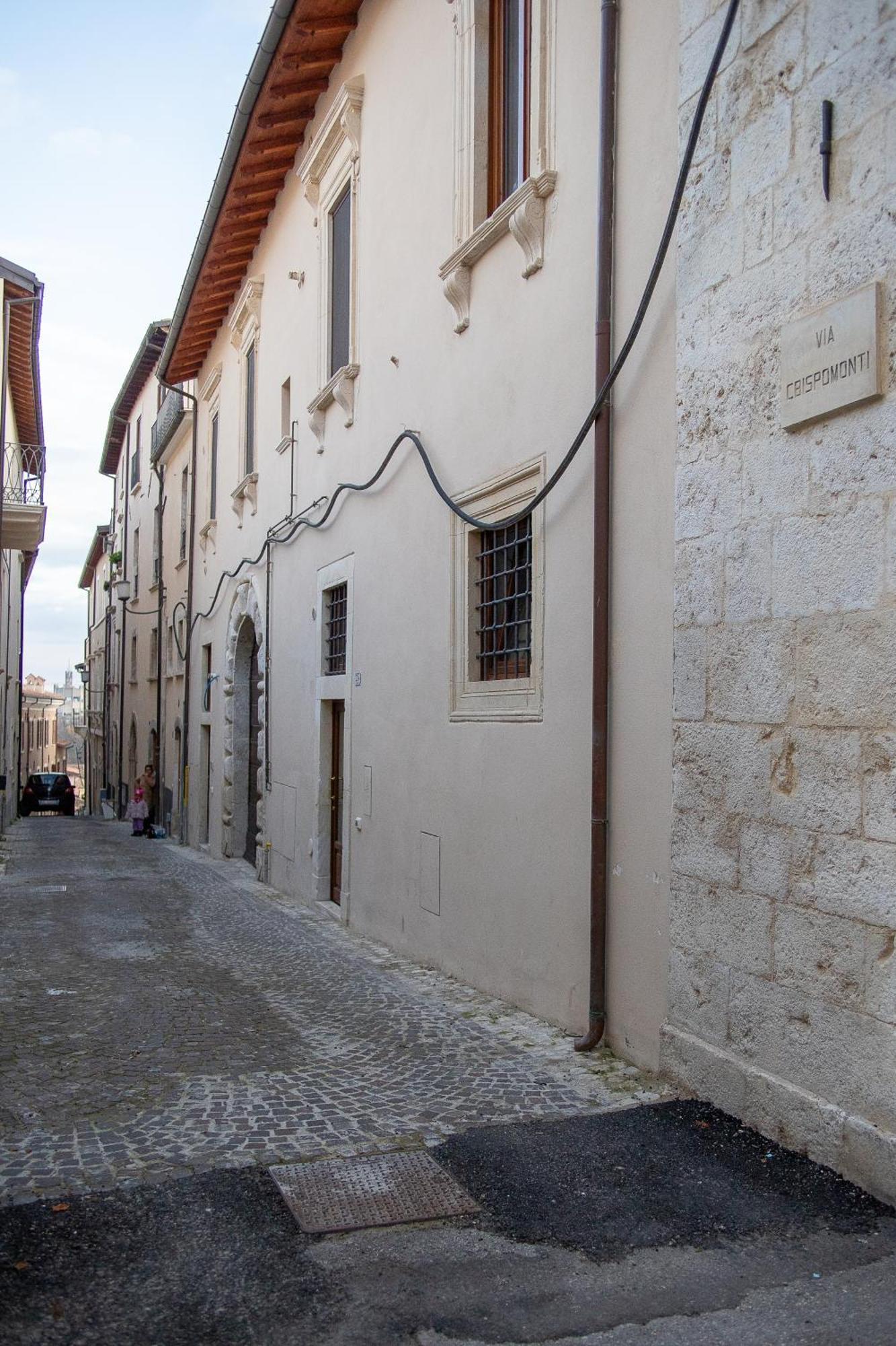 Appartamento Elegante E Moderno A 100 M Dal Duomo LʼAquila Kültér fotó