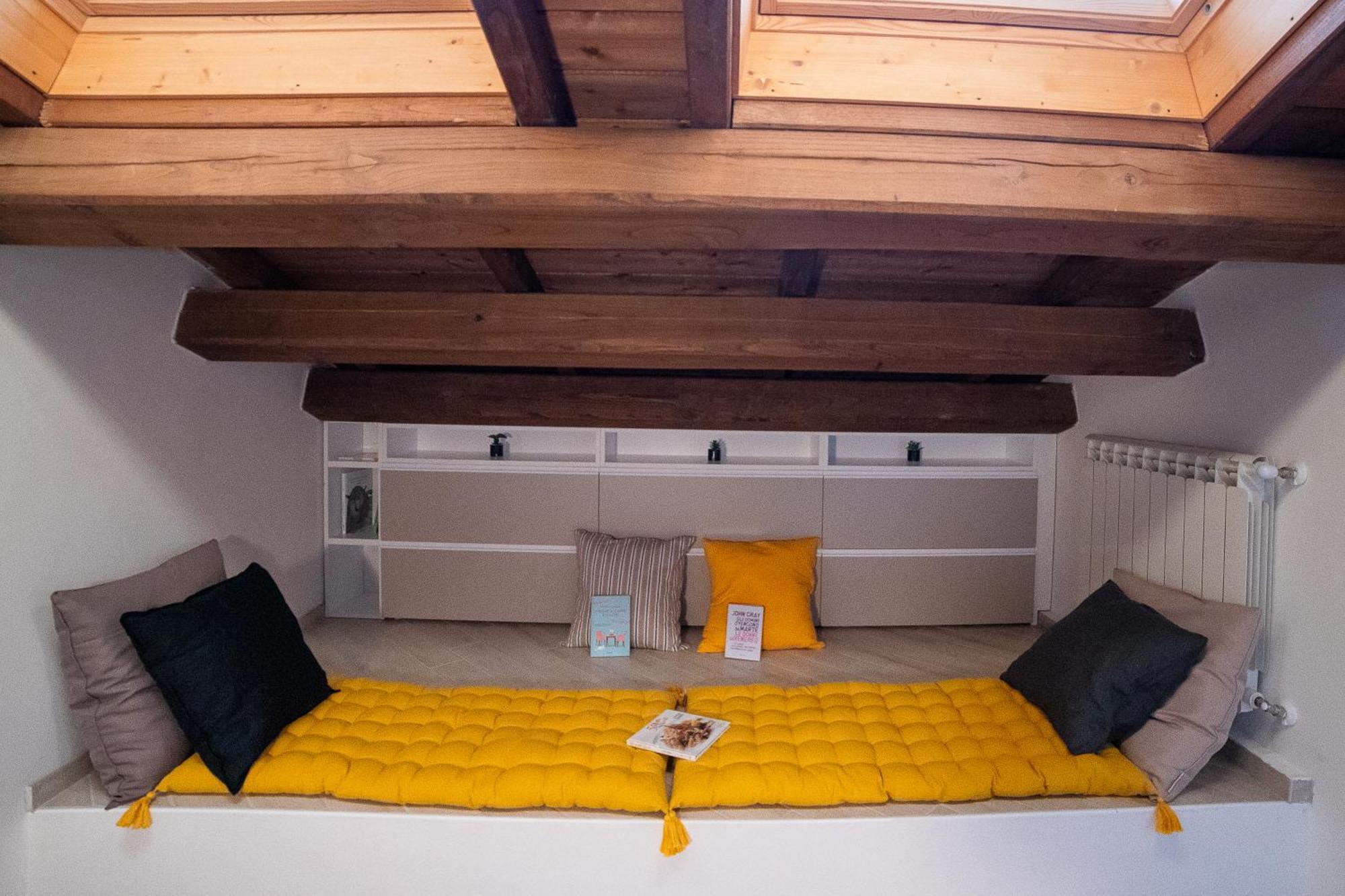 Appartamento Elegante E Moderno A 100 M Dal Duomo LʼAquila Kültér fotó